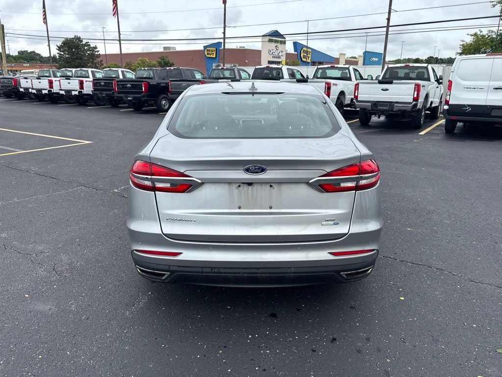 2020 Ford Fusion SE