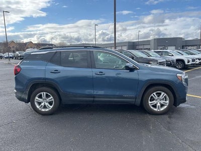 2024 GMC Terrain SLE