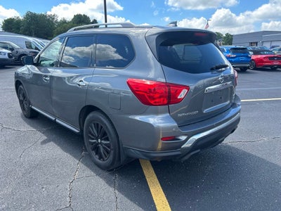 2019 Nissan Pathfinder SV