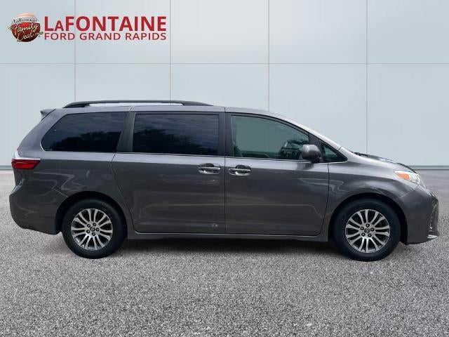 2018 Toyota Sienna XLE 8 Passenger