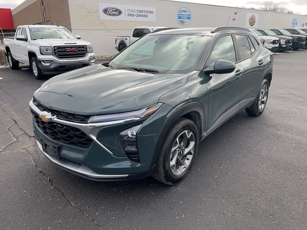 2025 Chevrolet Trax LT