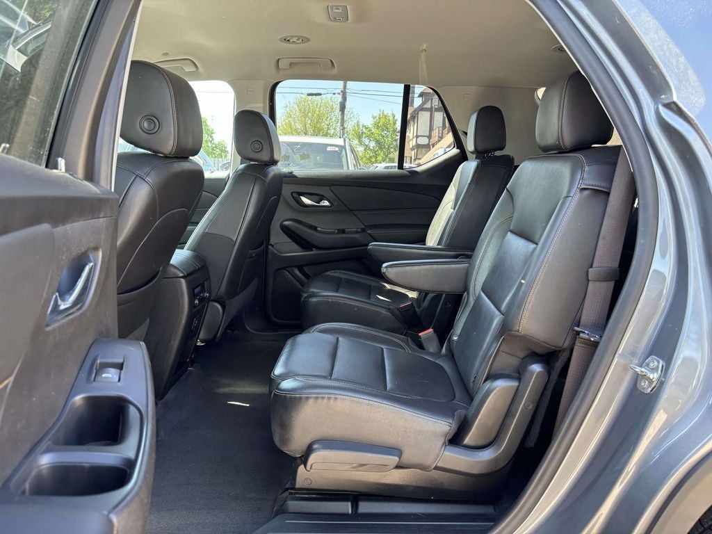 2021 Chevrolet Traverse LT Leather