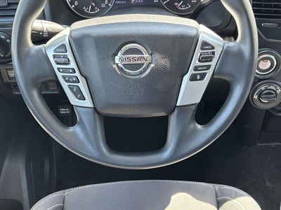 2022 Nissan Titan SV
