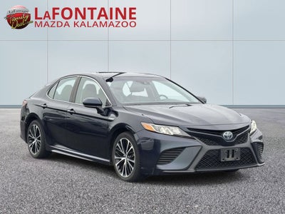 2018 Toyota Camry Hybrid SE