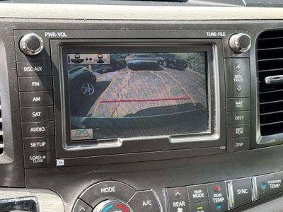 2013 Toyota Sienna XLE 8 Passenger