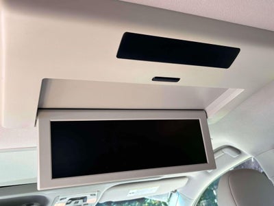 2013 Toyota Sienna XLE 8 Passenger