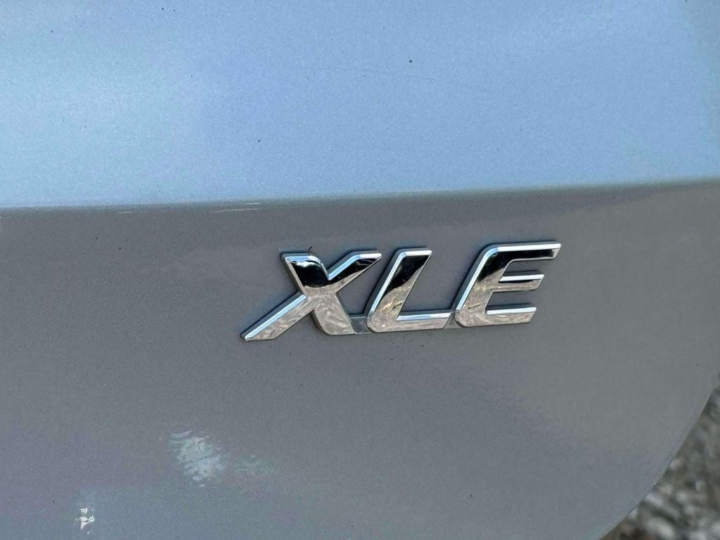 2013 Toyota Sienna XLE 8 Passenger