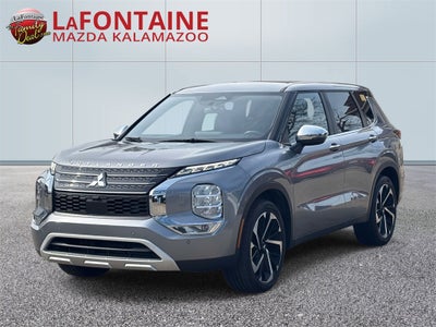 2022 Mitsubishi Outlander SE