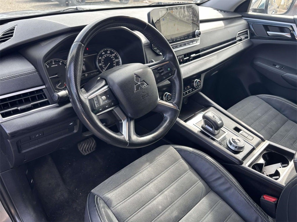 2022 Mitsubishi Outlander SE