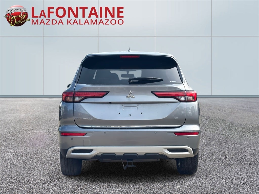 2022 Mitsubishi Outlander SE