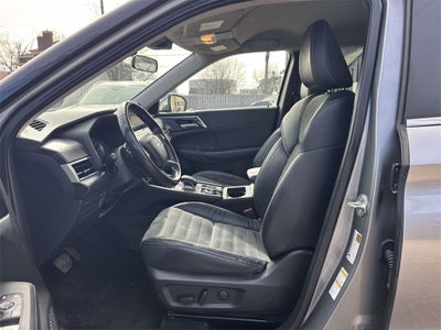 2022 Mitsubishi Outlander SE