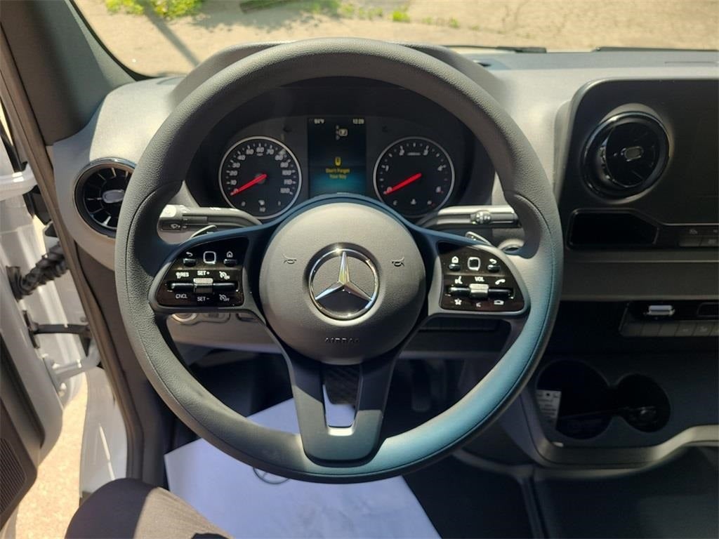 2024 Mercedes-Benz Sprinter 2500 Cargo 144 WB