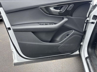 2022 Audi Q7 45 Premium quattro