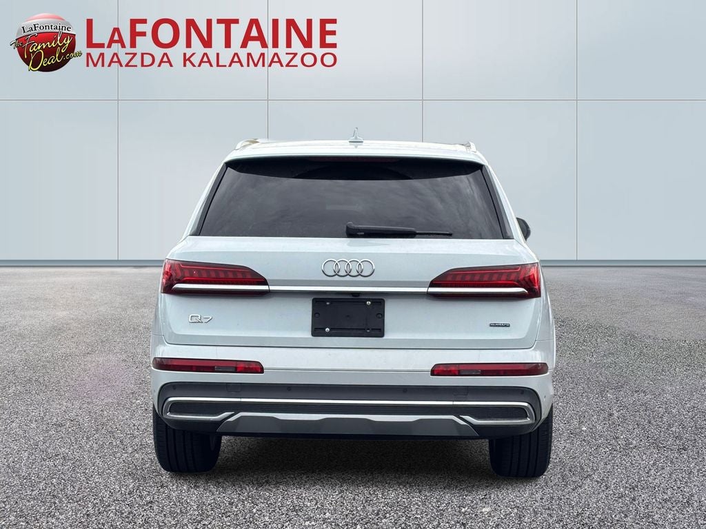 2022 Audi Q7 45 Premium quattro