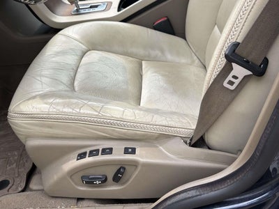 2010 Volvo XC70 3.2