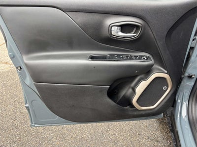 2016 Jeep Renegade Latitude 75th Anniversary Edition