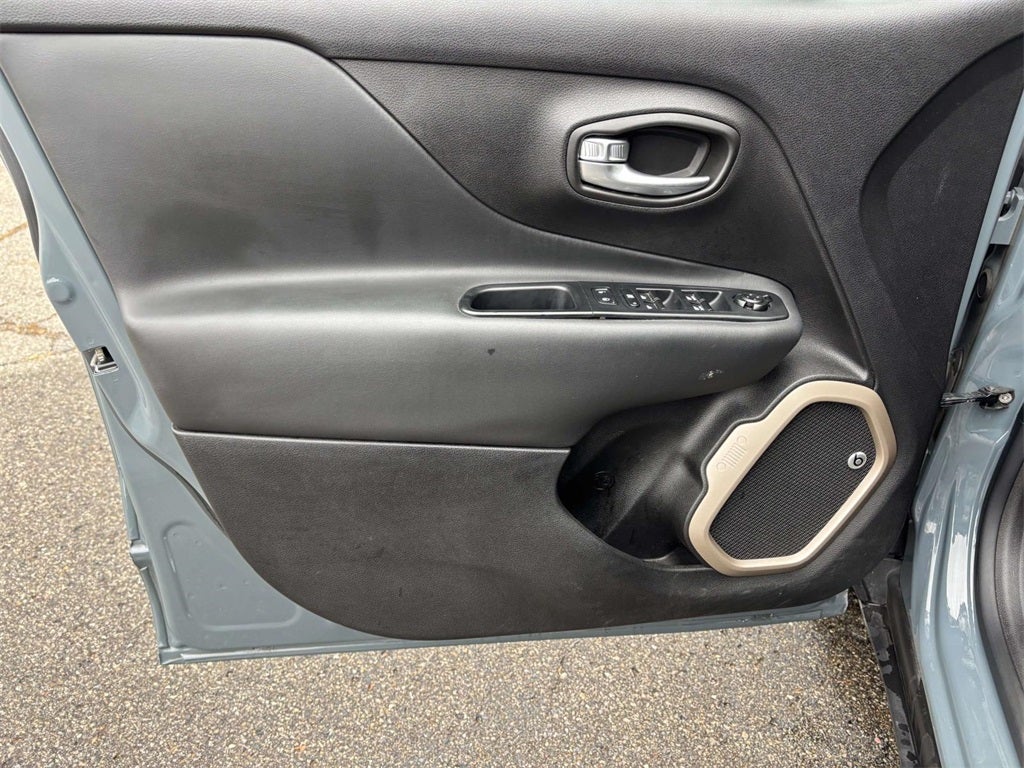 2016 Jeep Renegade Latitude 75th Anniversary Edition