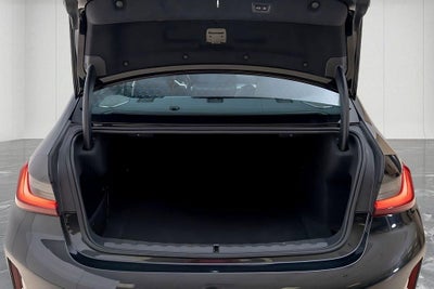 2025 BMW 3 Series 330i xDrive