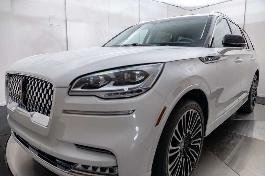 2023 Lincoln Aviator Black Label