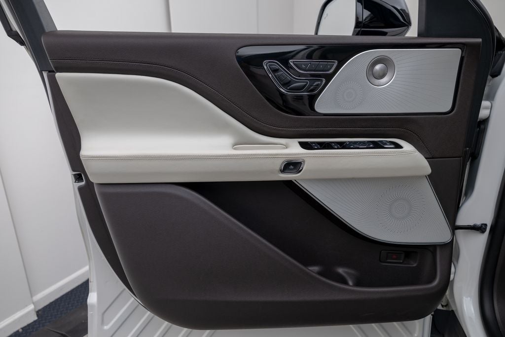 2023 Lincoln Aviator Black Label