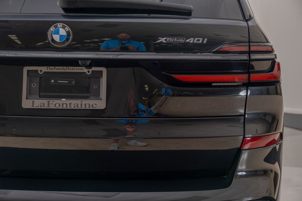 2025 BMW X7 xDrive40i