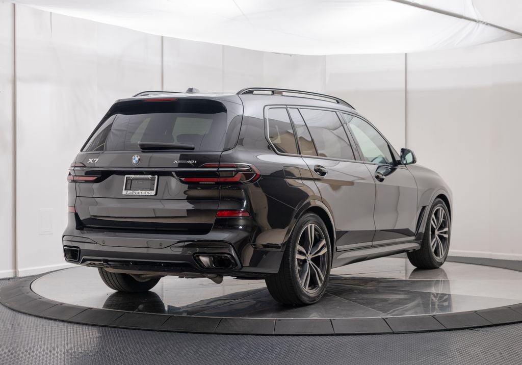 2025 BMW X7 xDrive40i