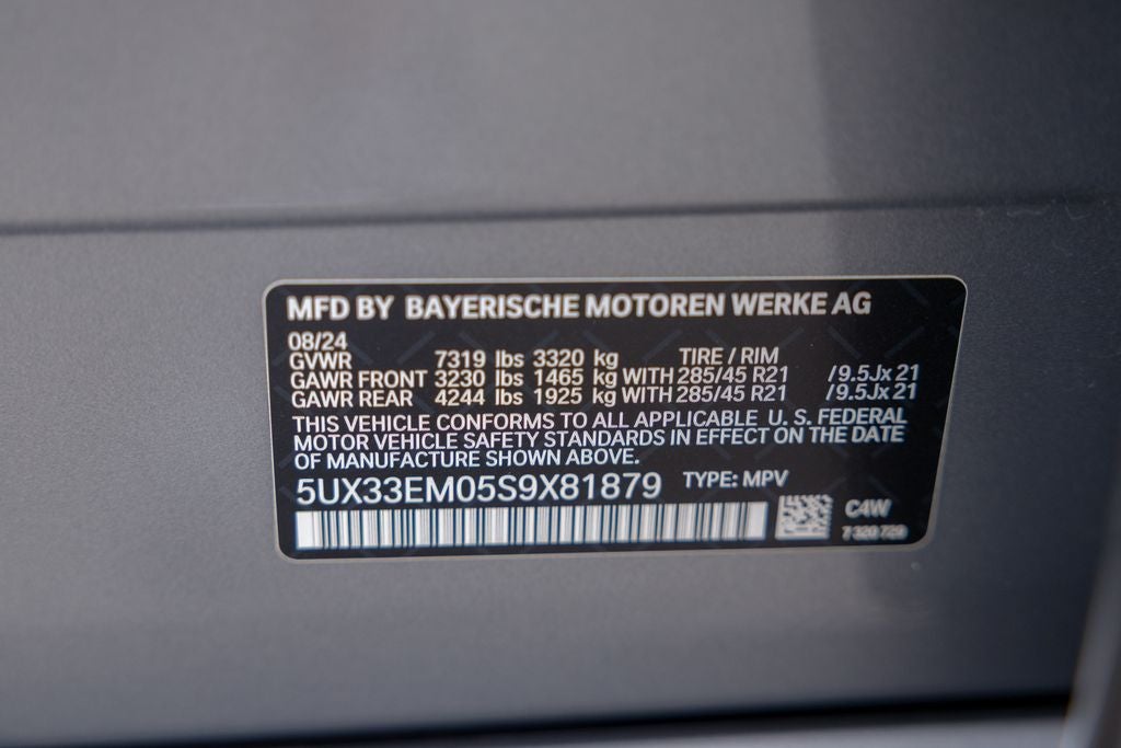 2025 BMW X7 M60i