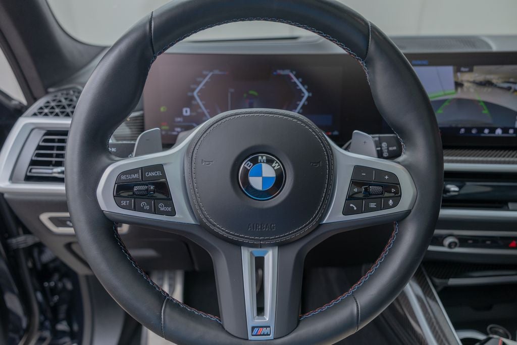 2025 BMW X7 M60i