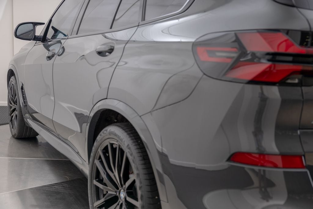 2024 BMW X5 M60i