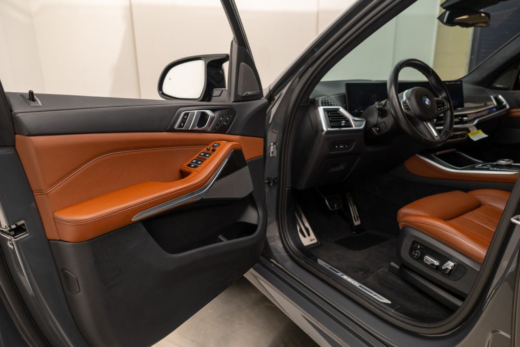 2024 BMW X5 M60i