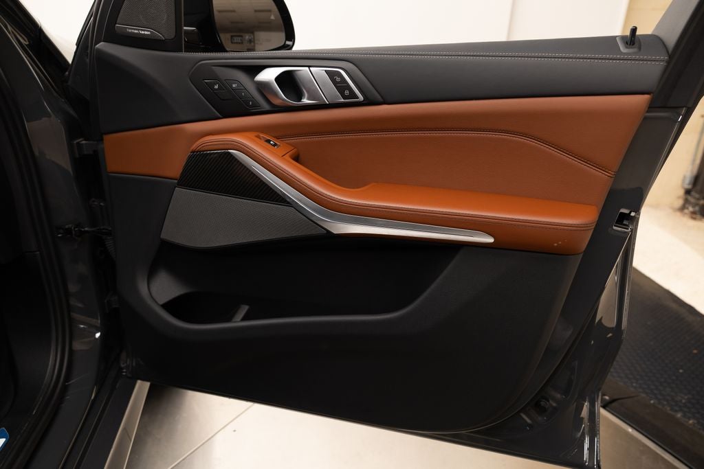 2024 BMW X5 M60i