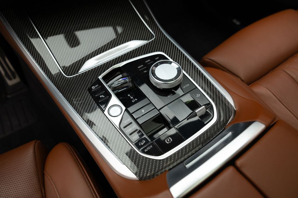 2024 BMW X5 M60i