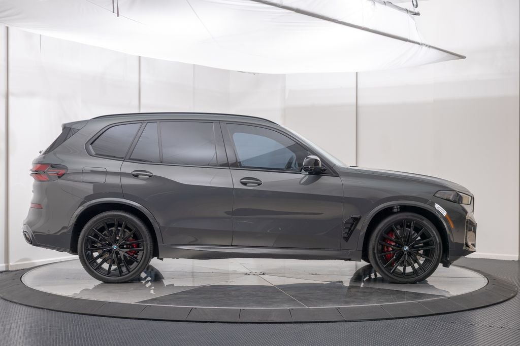 2024 BMW X5 M60i
