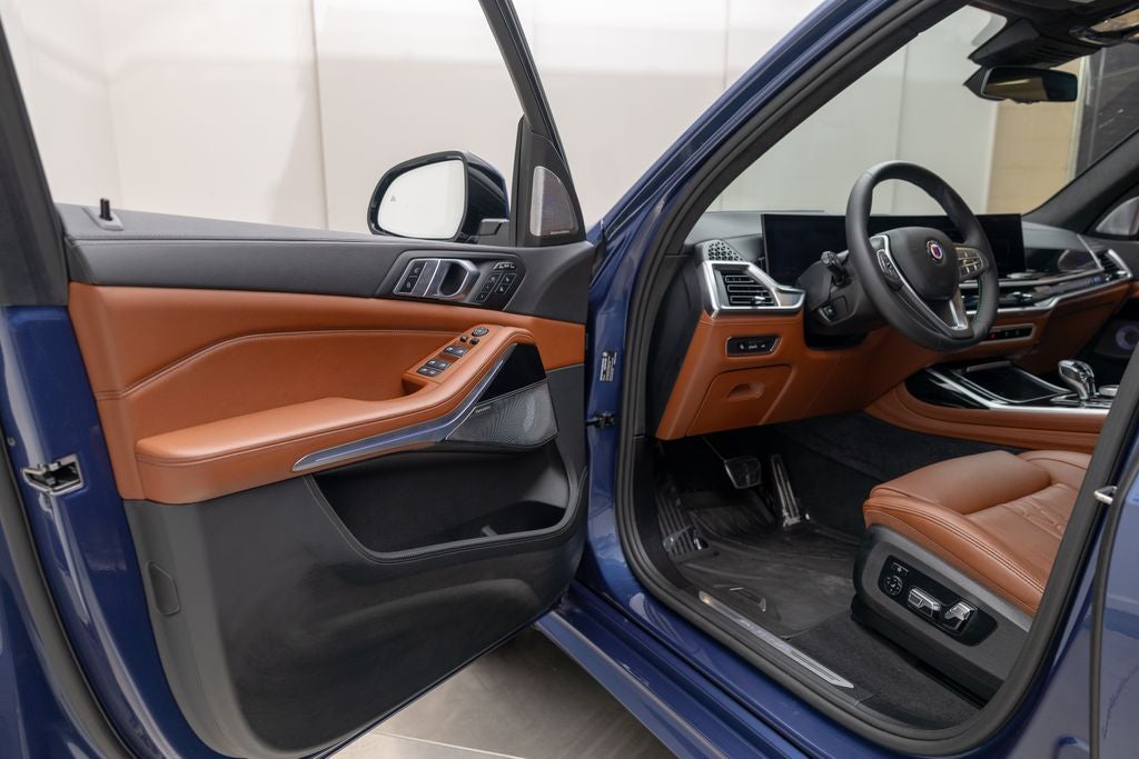 2026 BMW X7 ALPINA XB7