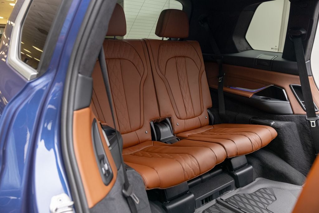 2026 BMW X7 ALPINA XB7