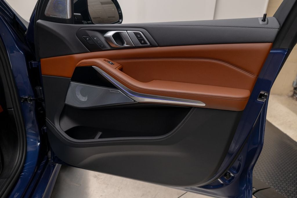 2026 BMW X7 ALPINA XB7
