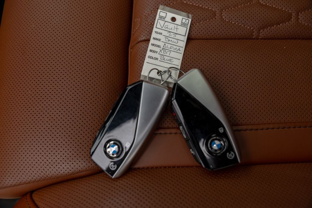 2026 BMW X7 ALPINA XB7
