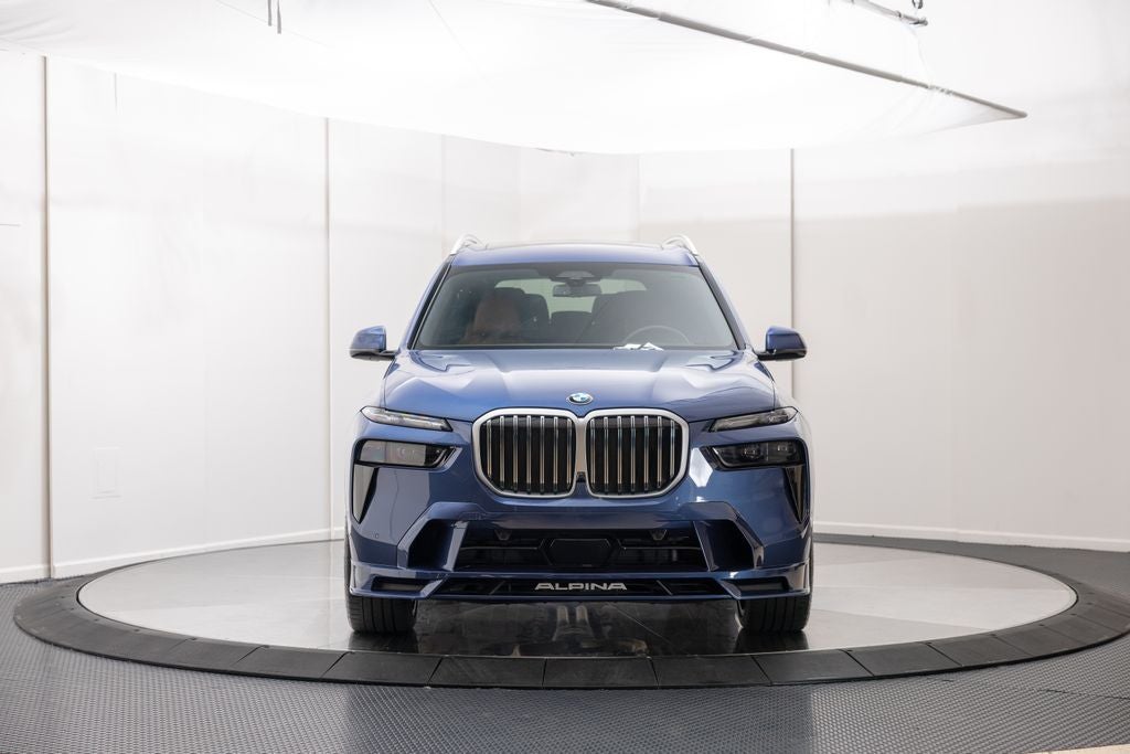 2026 BMW X7 ALPINA XB7