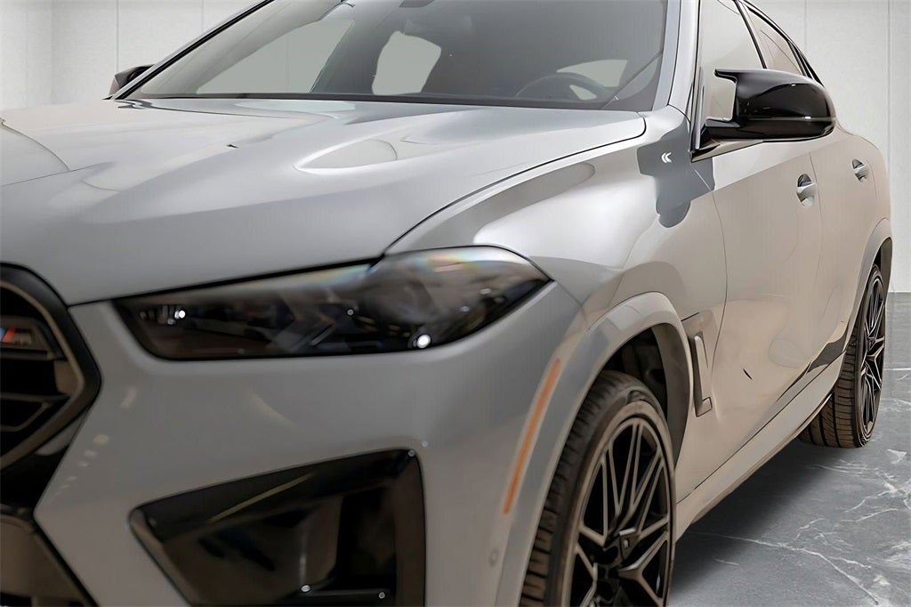 2025 BMW X6 M Base