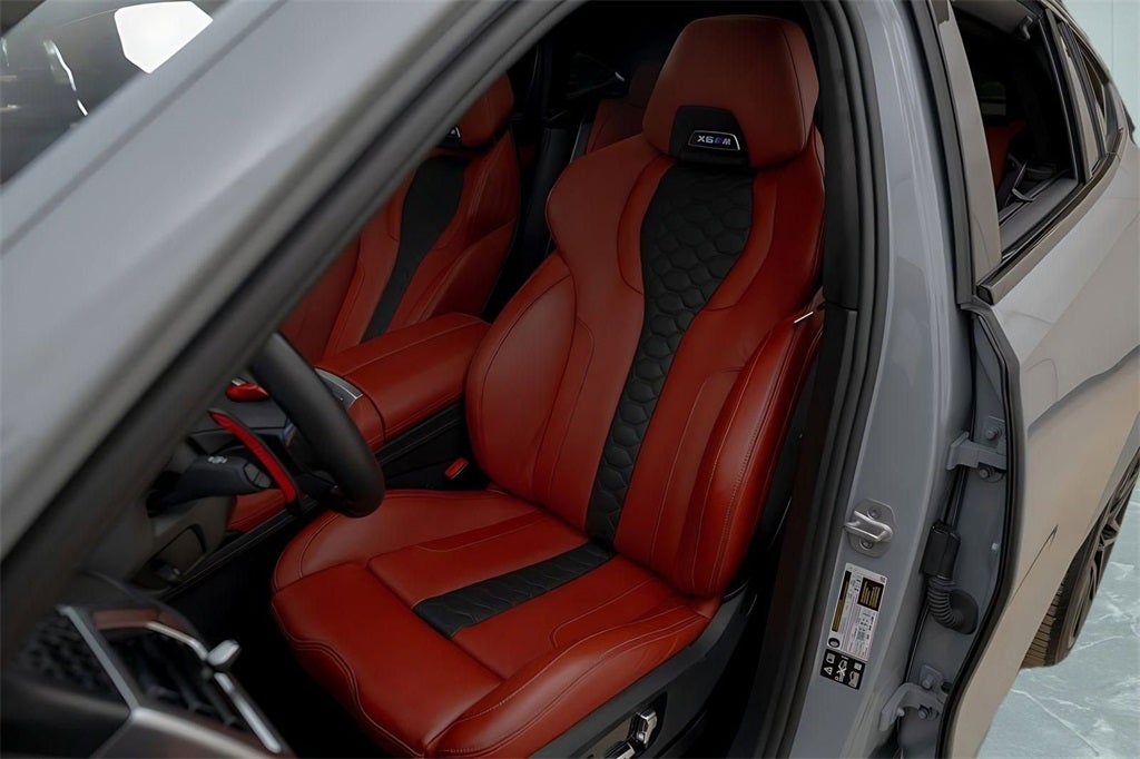 2025 BMW X6 M Base