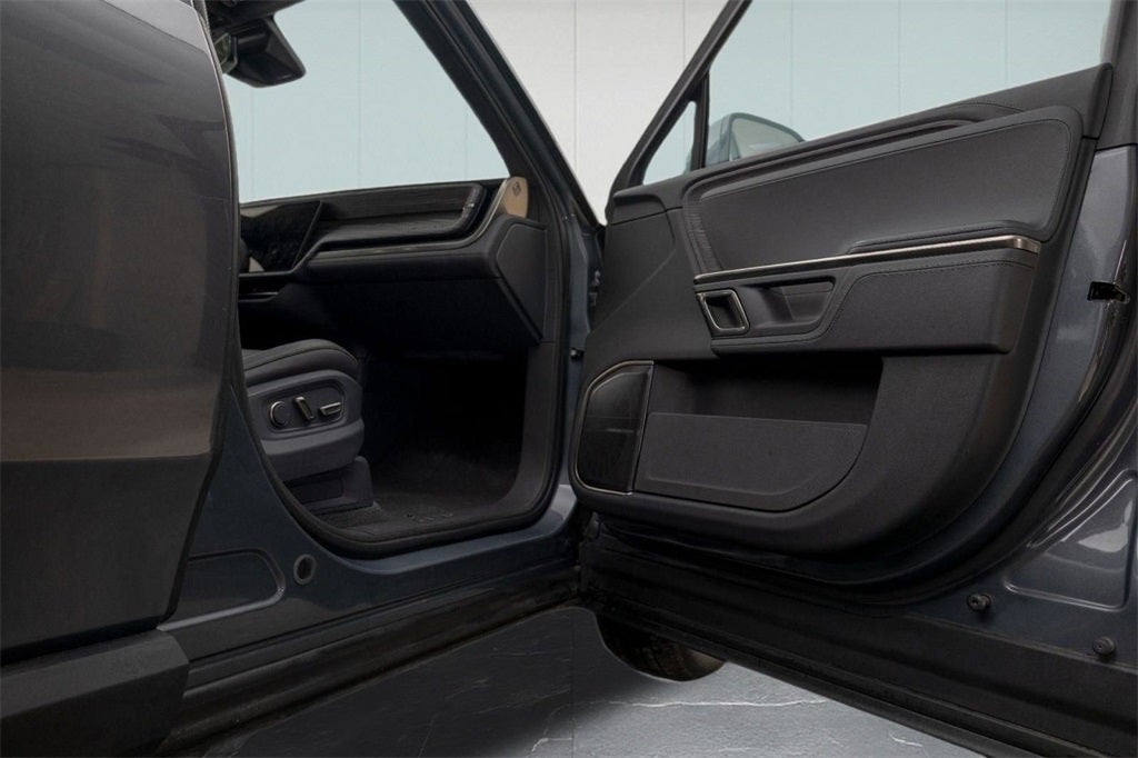 2022 Rivian R1T Adventure