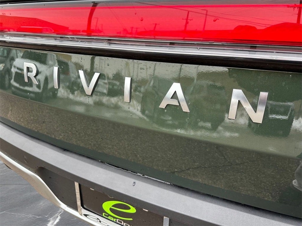 2025 Rivian R1T Adventure