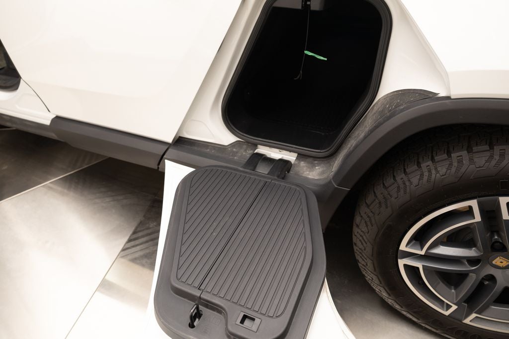 2025 Rivian R1T Adventure Dual Motor Standard Pack