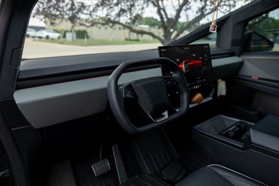 2025 Tesla Cybertruck Long Range