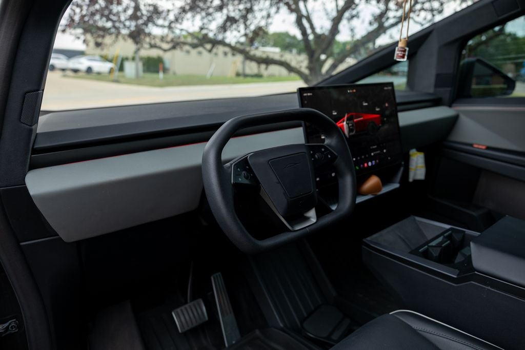 2025 Tesla Cybertruck Long Range