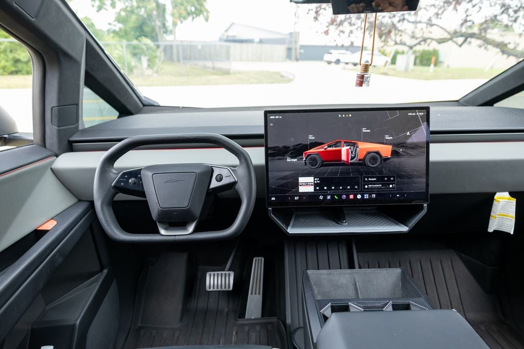 2025 Tesla Cybertruck Long Range