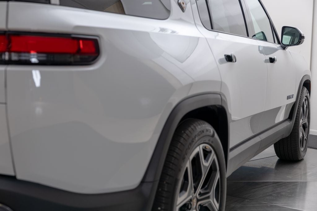 2025 Rivian R1S Adventure Dual Motor Standard Pack
