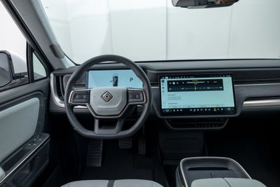 2025 Rivian R1S Adventure Dual Motor Standard Pack