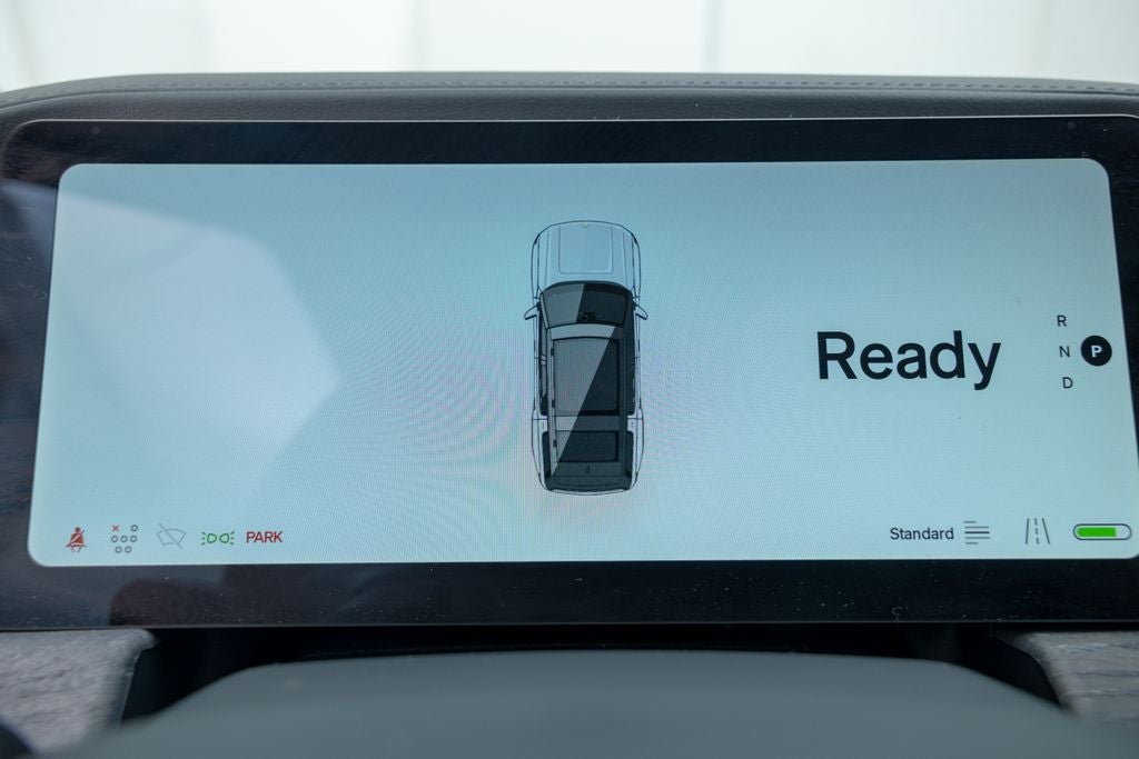 2025 Rivian R1S Adventure Dual Motor Standard Pack