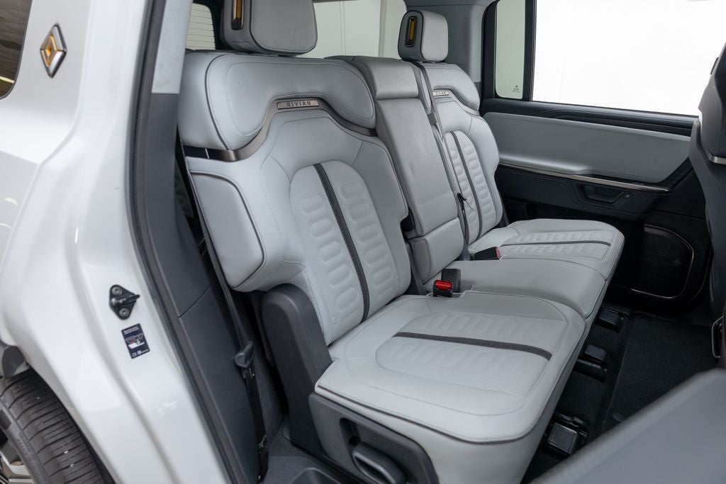 2025 Rivian R1S Adventure Dual Motor Standard Pack